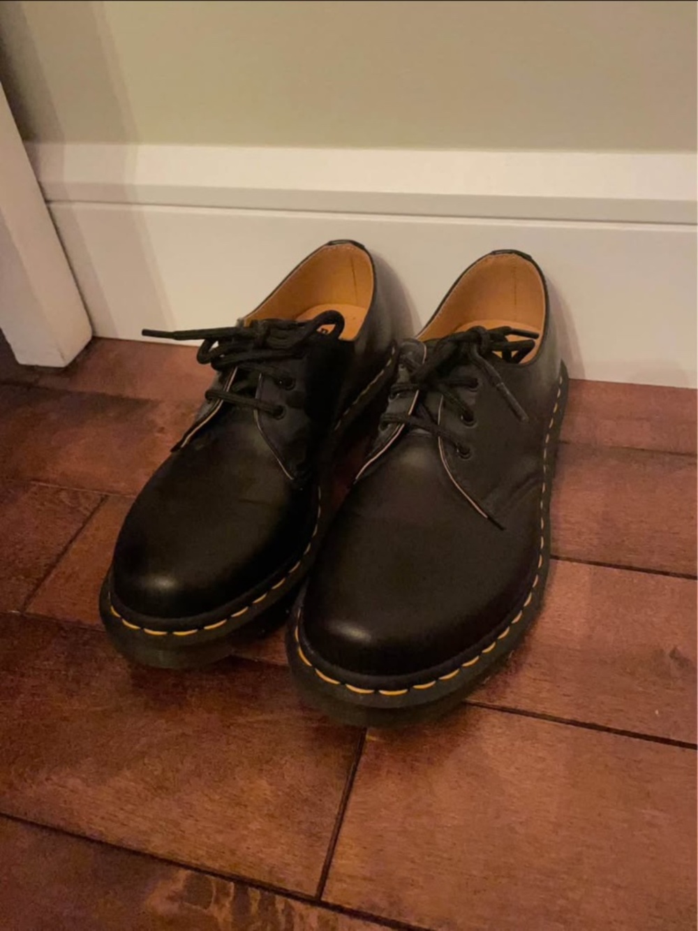 1461 doc martens women’s smooth leather Oxford shoes black